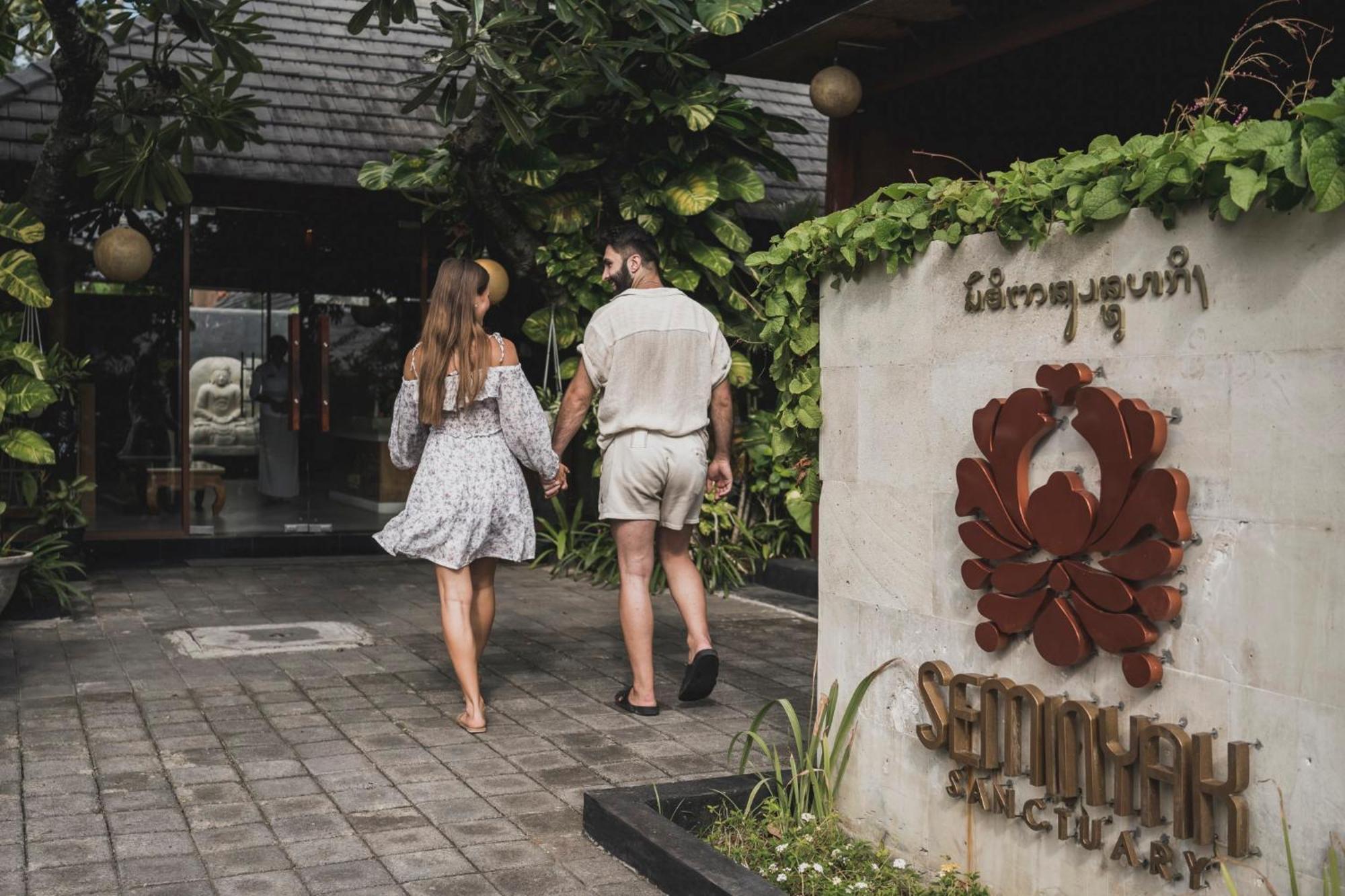 Seminyak Sanctuary Villa By Ini Vie Hospitality Legian Eksteriør bilde
